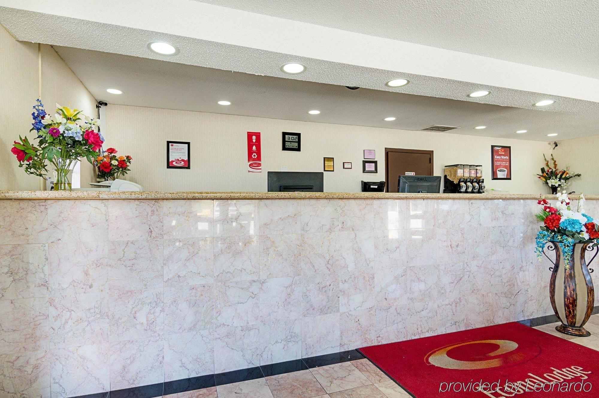 Econo Lodge Mcpherson Εξωτερικό φωτογραφία