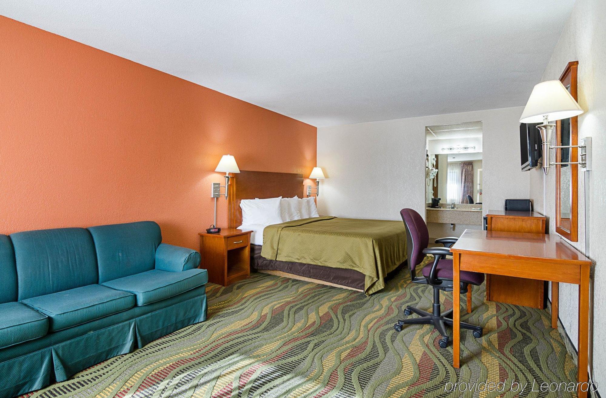 Econo Lodge Mcpherson Εξωτερικό φωτογραφία